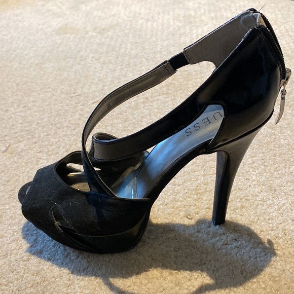 Guess Platform Heel - Picture 4 of 11